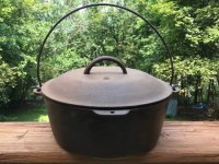 Cast Iron 8 Dutch Oven 1.JPG