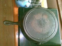 cast iron skillet 2 (Small).jpg