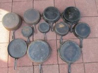 auction skillets 001.jpg