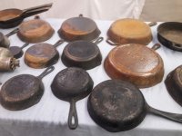 auction skillets4 .jpg