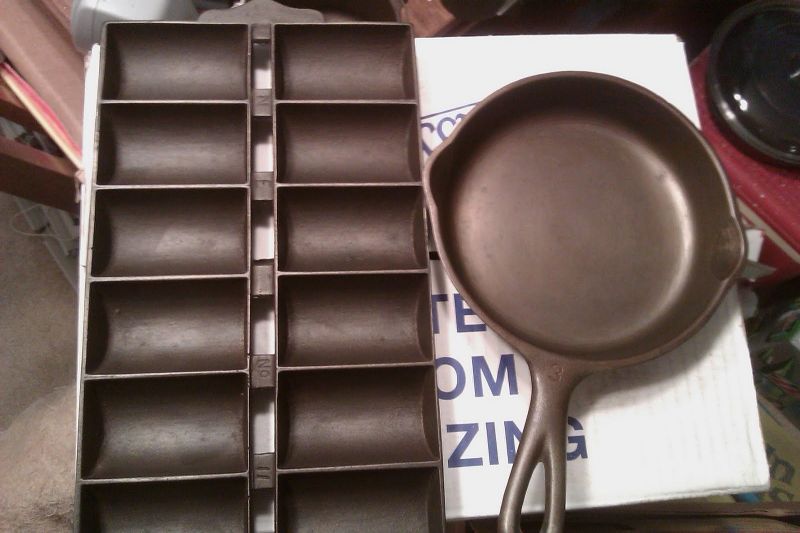 Old Mountain Skillet Cast Iron, Wagner Cast Iron Sausage Pan