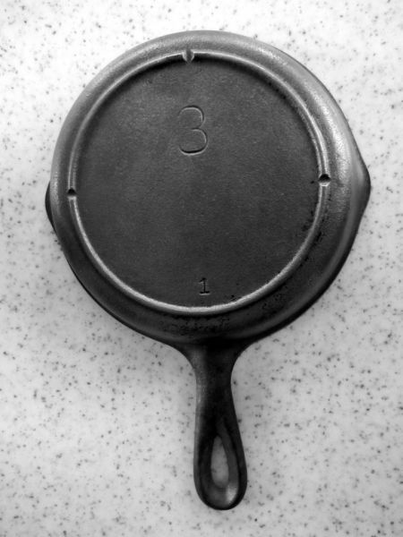 I finally found a 15 inch vintage skillet at Goodwill. Unmarked