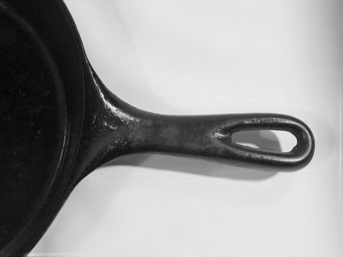 Vintage Unmarked #1 Heat Ring Large Cast Iron Skillet