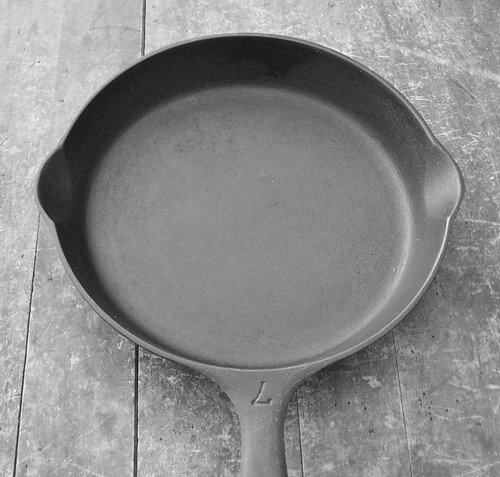 Cast Iron Flat Pan – Jami Ray Vintage